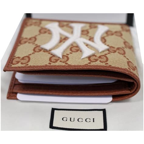gucci yankee wallet